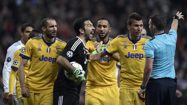 Buffon doit "faire attention", prévient le chef des arbitres italiens
