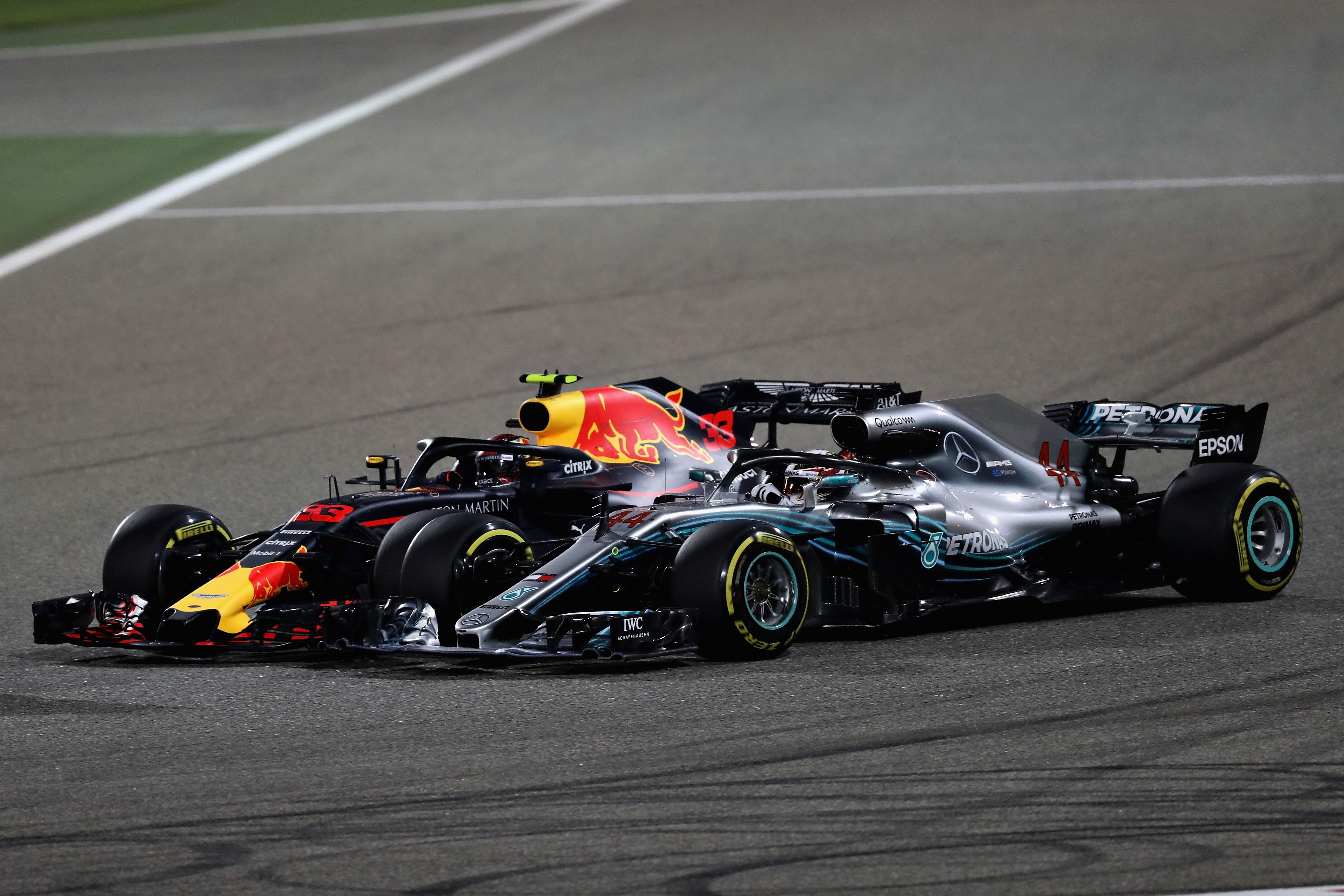 Lewis Hamilton (Mercedes) et Max Verstappen (Red Bull) au Grand Prix de Bahreïn 2018