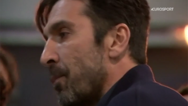 Buffon: "L'arbitro ha commesso un crimine contro l'umanità sportiva..." Buffon: "L'arbitro ha commesso un crimine contro l'umanità sportiva..."