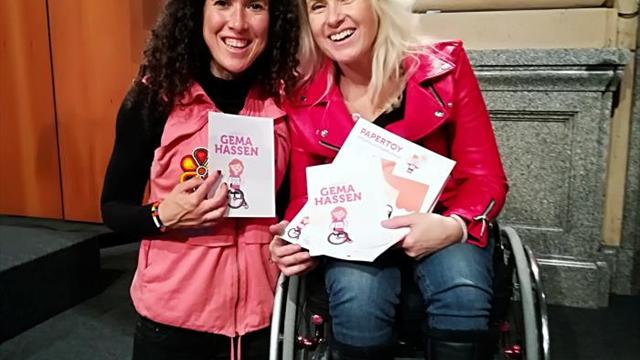 Gema Hassen Bey, madrina de las muñecas solidarias de la Carrera de la Mujer