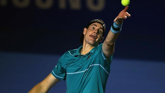 Aufschlagriese Isner "feuert" sich in elitären Tennis-Klub