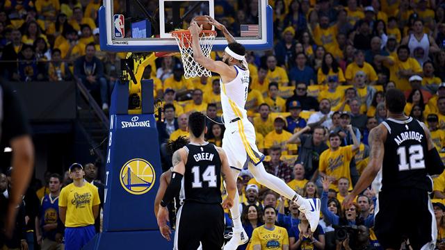 Les Warriors sans pitié pour les Spurs