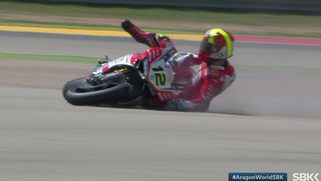 'That's horrible to watch!' - Fores crashes out while in lead 'That's horrible to watch!' - Fores crashes out while in lead