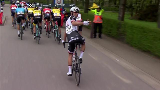 Pour Matthews, changer de roue a été une vraie galère ! Pour Matthews, changer de roue a été une vraie galère !
