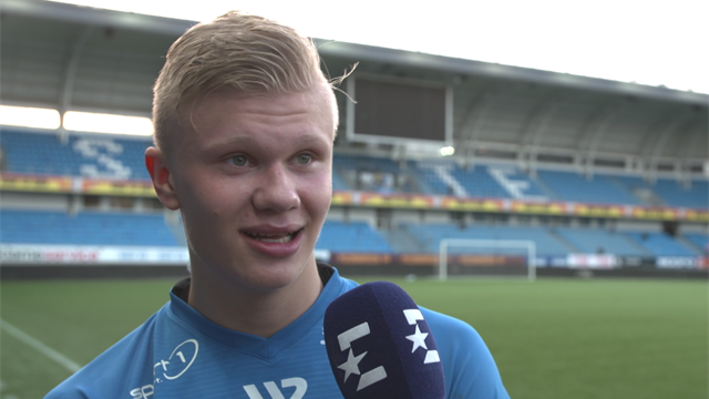 Slik reagerer Molde-talentet på ros lagkameratene Slik reagerer Molde-talentet på ros lagkameratene