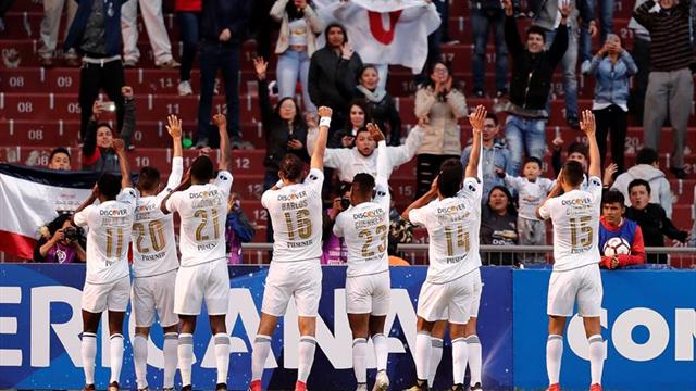 Liga de Quito queda a un punto del líder del fútbol en Ecuador