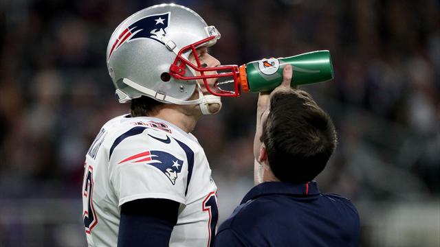 NFL verbietet zehn Helm-Modelle - Superstar Brady betroffen
