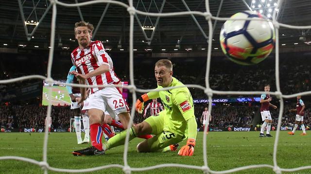 Hart's World Cup place in doubt after blunder