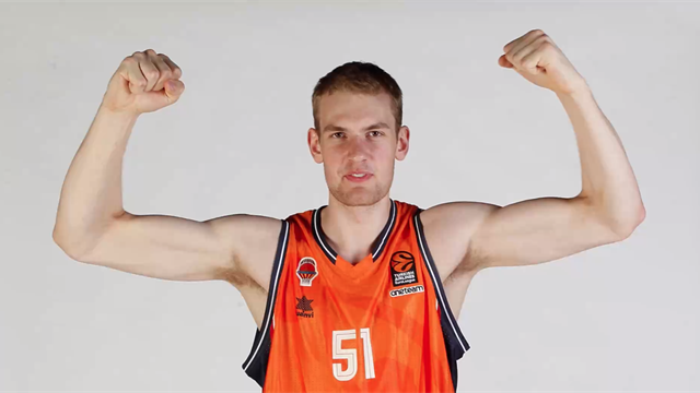 Da pastore islandese a promessa NBA: la favola del gigante Tryggvi Hlinason Da pastore islandese a promessa NBA: la favola del gigante Tryggvi Hlinason