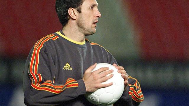 Popescu anuncia un partido de leyendas del Barca y la Generación de Oro rumana