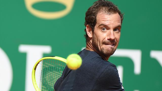 Gasquet reverdit sur terre