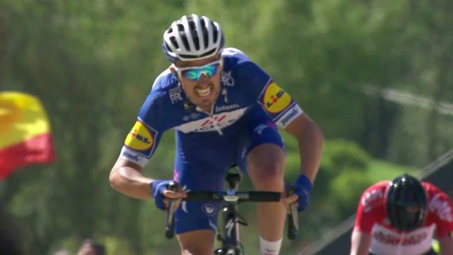Alaphilippe a enfin eu la peau de Valverde : revivez l'arrivée victorieuse du Français Alaphilippe a enfin eu la peau de Valverde : revivez l'arrivée victorieuse du Français