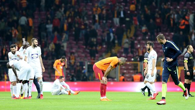 Galatasaray'a kupada Teleset Mobilya Akhisarspor şoku