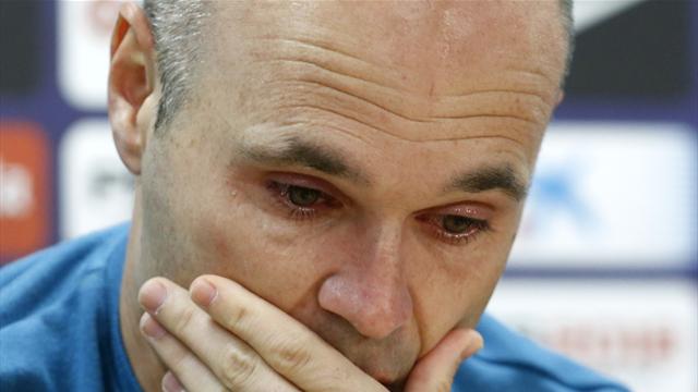 Spagna crolla una tribuna 11 feriti durante un'intervista a Iniesta