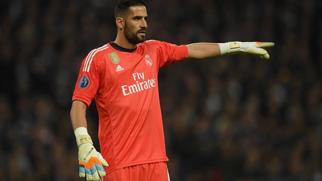Casilla, gardien de Leeds, suspendu huit matches pour des propos racistes