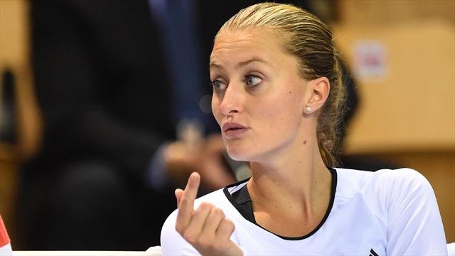 Wie frech! Polizei-Beamten stoppen Mladenovic