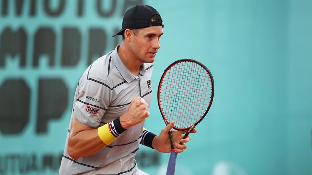 Isner en quarts après un long combat face à Cuevas