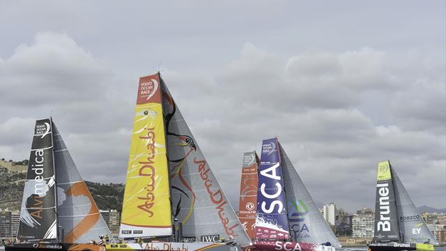 Harter Dreikampf zum Auftakt des Volvo Ocean Race