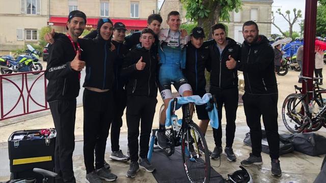 Contador en Eurosport: Así presenta Alberto a Carlos Rodríguez, el júnior de oro de su equipo Contador en Eurosport: Así presenta Alberto a Carlos Rodríguez, el júnior de oro de su equipo