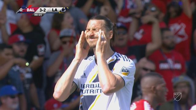 Ciseau raté, frappe en tribune et coup franc sur la barre : Ibrahimovic a bien loupé son match
