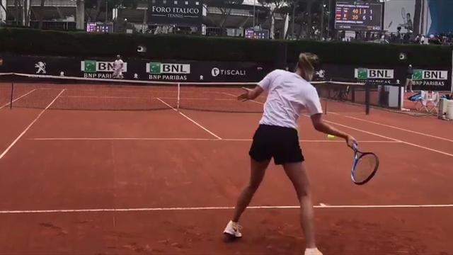Sharapova presume de su entrenamiento con Nadal: "Estaba muy nerviosa" Sharapova presume de su entrenamiento con Nadal: "Estaba muy nerviosa"