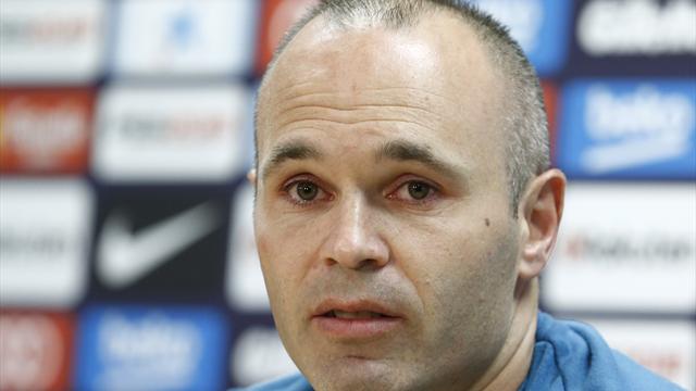 Un effondrement de structure lors d'une interview d'Iniesta provoque 11 blessés légers