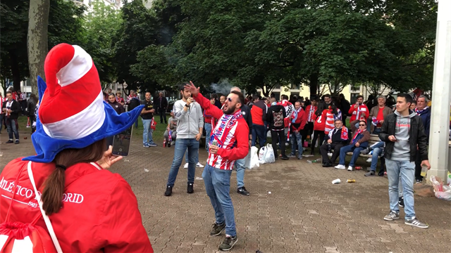 "Voy a morir por ti" : les fans de l'Atlético donnent de la voix avant d'affronter l'OM "Voy a morir por ti" : les fans de l'Atlético donnent de la voix avant d'affronter l'OM