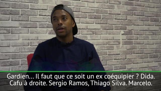 Interview - Robinho : Neymar, Thiago Silva et Ronaldinho dans le onze de rêve de Robinho Interview - Robinho : Neymar, Thiago Silva et Ronaldinho dans le onze de rêve de Robinho