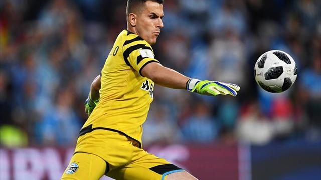 Los jugadores y el técnico del Gremio vuelven consternados por la crisis en Venezuela