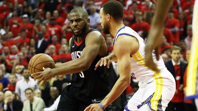 La giocata della notte: Paul ipnotizza Curry e serve l'assist perfetto per la schiacciata di Tucker