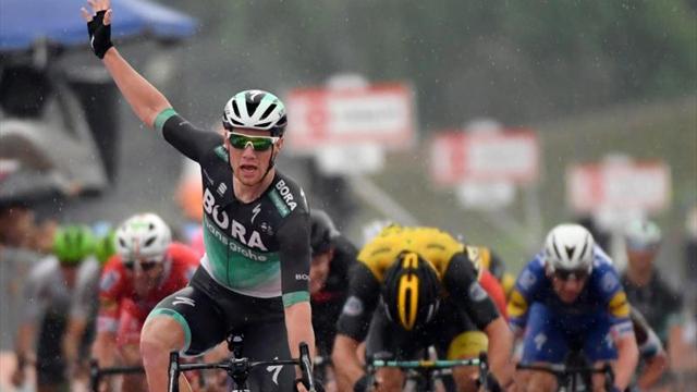 Bennett fue un bólido en el Autódromo de Imola y Yates sigue de rosa