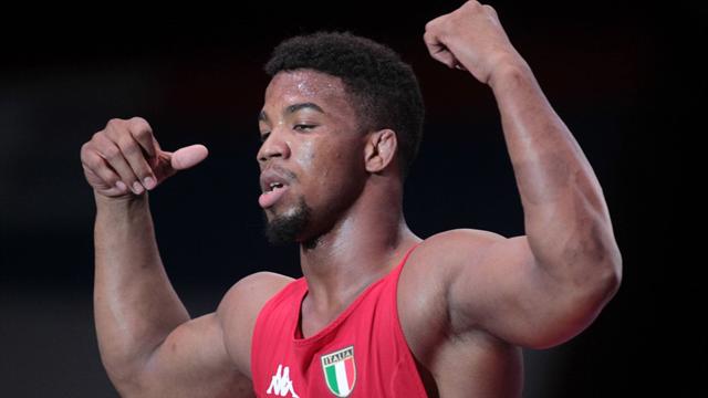 Frank Chamizo accarezza il sogno, ma si arrende a Jordan Burroughs nel match del secolo