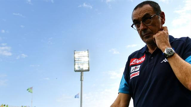 Il futuro di Sarri a Napoli è ancora tutto da scrivere: la decisione arriverà soltanto lunedì