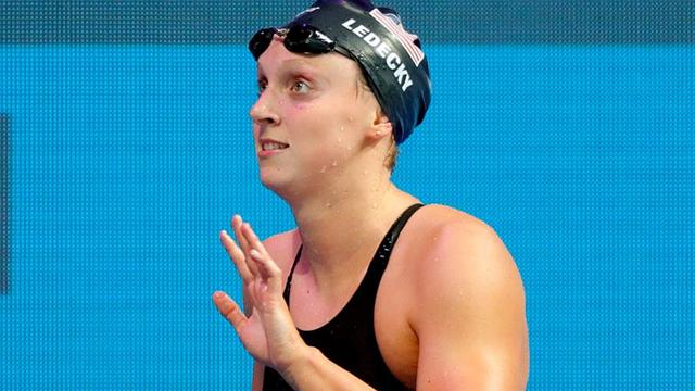 Ledecky bate su récord mundial de 1.500 en su estreno como profesional