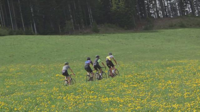 Road to Innsbruck: Juan Antonio Flecha gets a helping hand exploring the key parts of the track Road to Innsbruck: Juan Antonio Flecha gets a helping hand exploring the key parts of the track