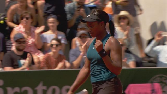 Highlights: Stephens thrashes Rus to progress Highlights: Stephens thrashes Rus to progress