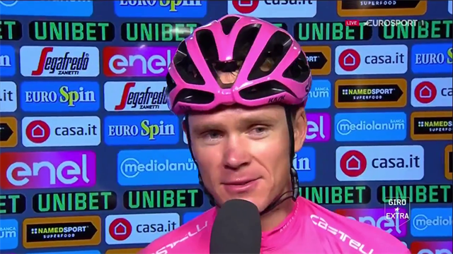 Froome commosso: "È incredibile aver vinto questo Giro, realizzerò più avanti" Froome commosso: "È incredibile aver vinto questo Giro, realizzerò più avanti"