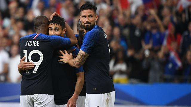Une frappe puissante de Fekir et Doyle s'est emmêlé les pinceaux : le deuxième but gag des Bleus