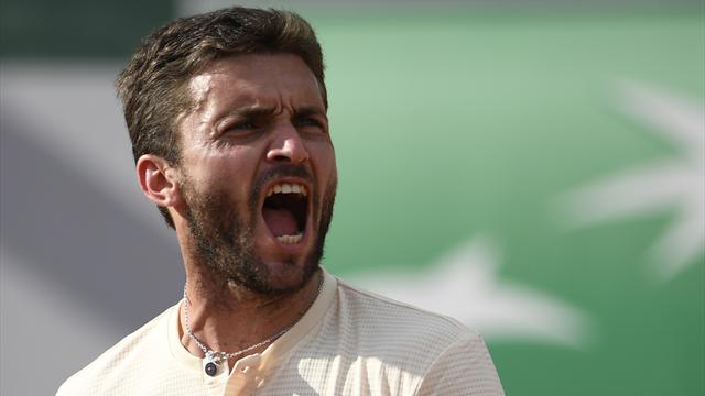 Simon qualifié au deuxième tour