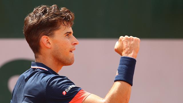 Thiem slår Tsitsipas og spiller sig videre til tredje runde Thiem slår Tsitsipas og spiller sig videre til tredje runde