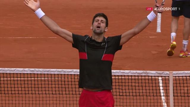 31 coups et une course effrénée plus tard, Djokovic a réveillé le Lenglen