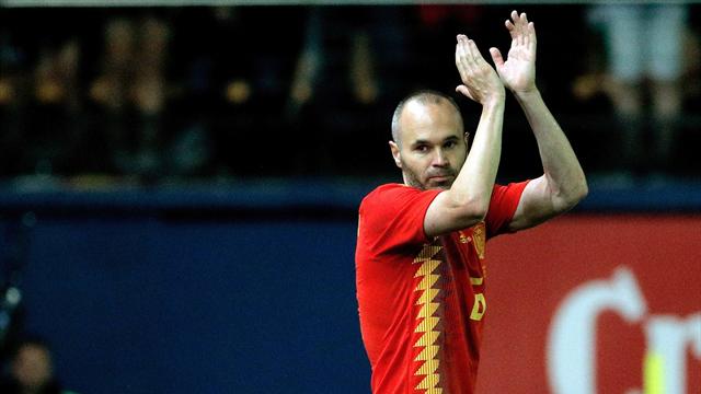FÚTBOL - Iniesta no descarta seguir tras el Mundial