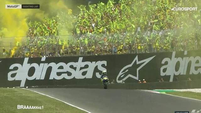 Braaaakkke! Tifosi feiern Rossi in Mugello Braaaakkke! Tifosi feiern Rossi in Mugello