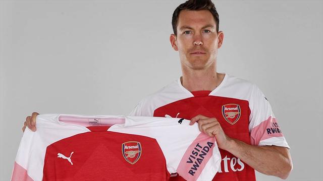 Arsenal, ufficiale l'arrivo di Lichtsteiner