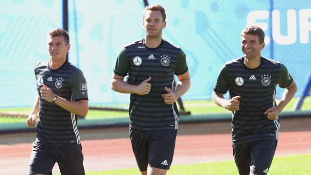 Neuer and Ozil start for Germany with Plattenhardt a surprise inclusion