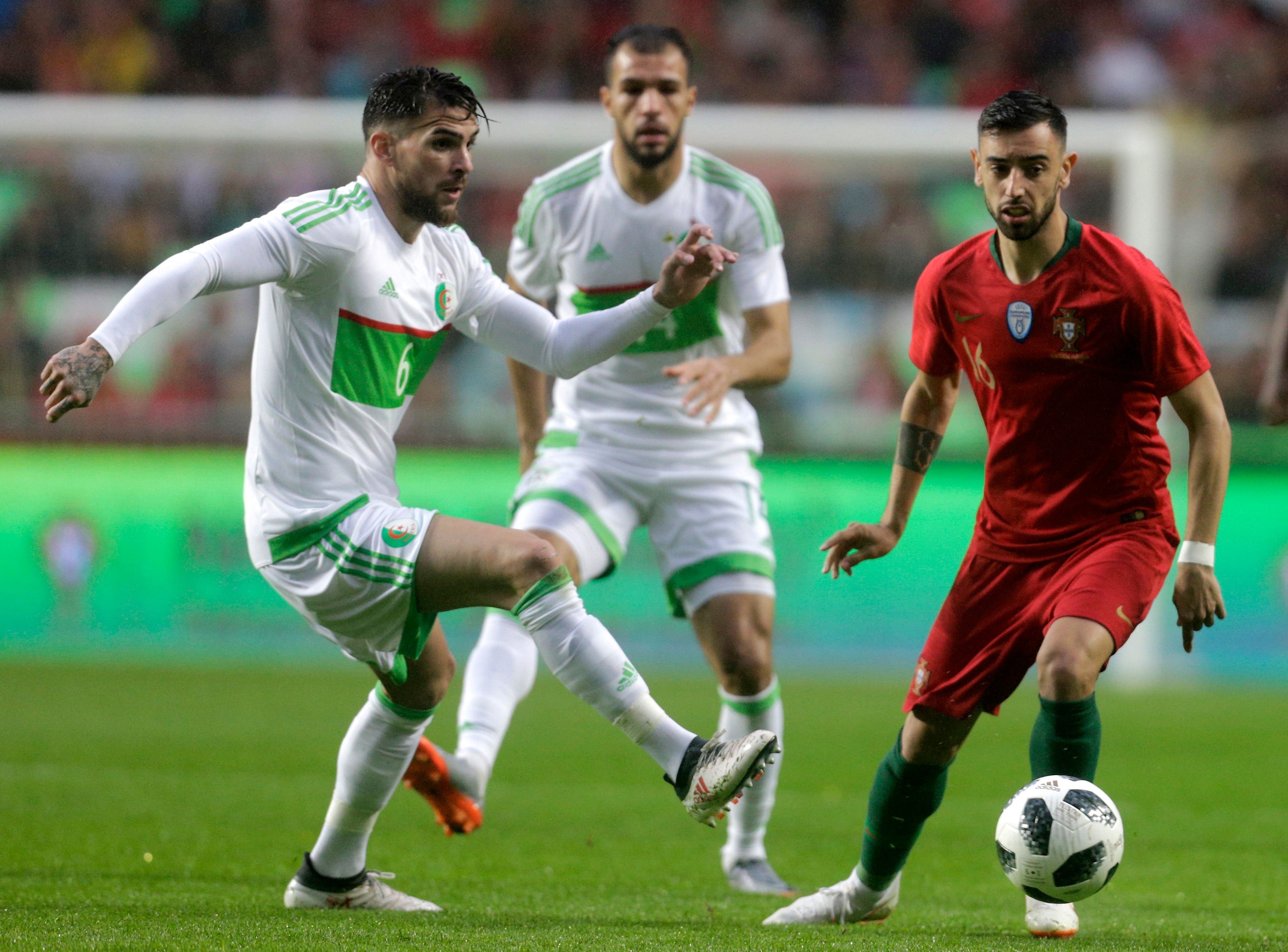 Bruno Fernandes, Salim Bopkhanchouche et Carl Medjani lors de Portugal - Algérie le 7 juin 2018 à Lisbonne