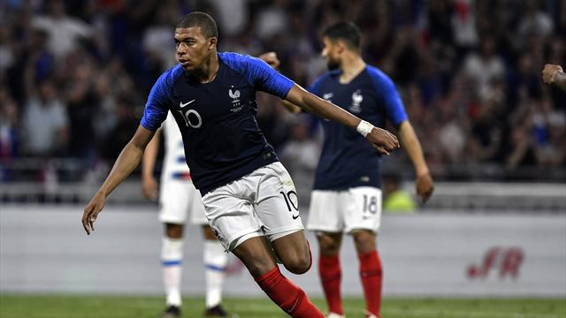 Mbappé a égalisé du plat du pied droit et remis la France à l’endroit