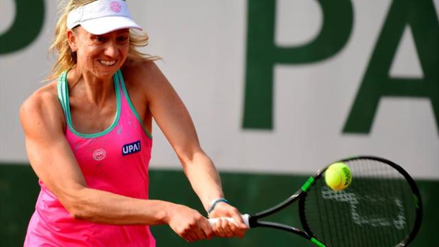 Barthel deja fuera a Rybarikova