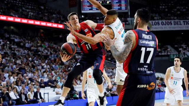 90-94. El Baskonia se quita la piel de cordero (0-1)