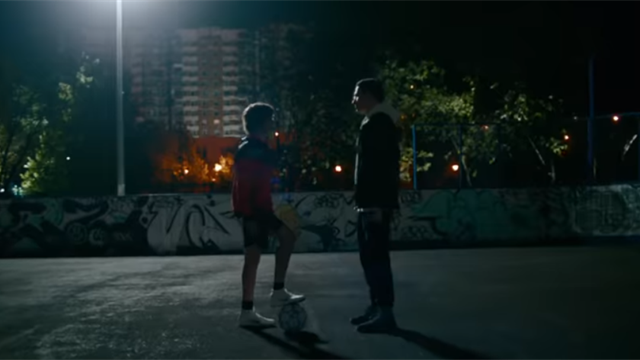 «Никогда не спрашивай». Шедевр от Nike про российские коробки, мотивирующий на великие подвиги